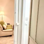 Cosy Apartment Near Metro And Tramway