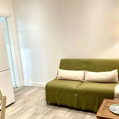 Appartamento Cosy Near Metro And Tramway Parigi